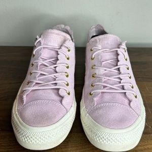 Converse sneakers Low Frilly Thrills Pink Suede Sneakers Sz 9 Women